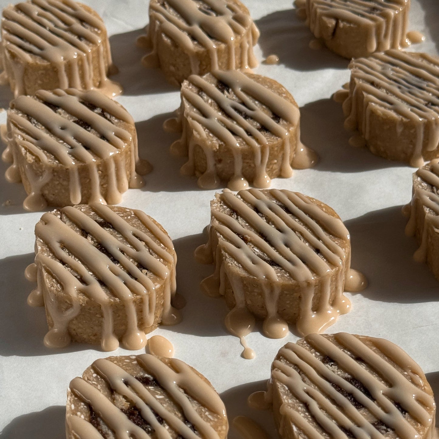 Molly's Raw Cinnamon Swirls
