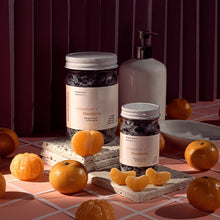 Load image into Gallery viewer, Midnight Paloma Grapefruit &amp; Mandarin Bath Soak
